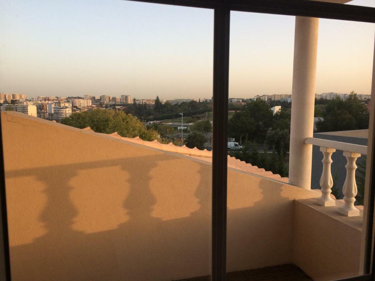 ליסבון Sunny Suites Golf And Free Parking Guest House מראה חיצוני תמונה